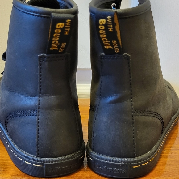 Soft Dr.Martens ankle booties - Picture 5 of 6